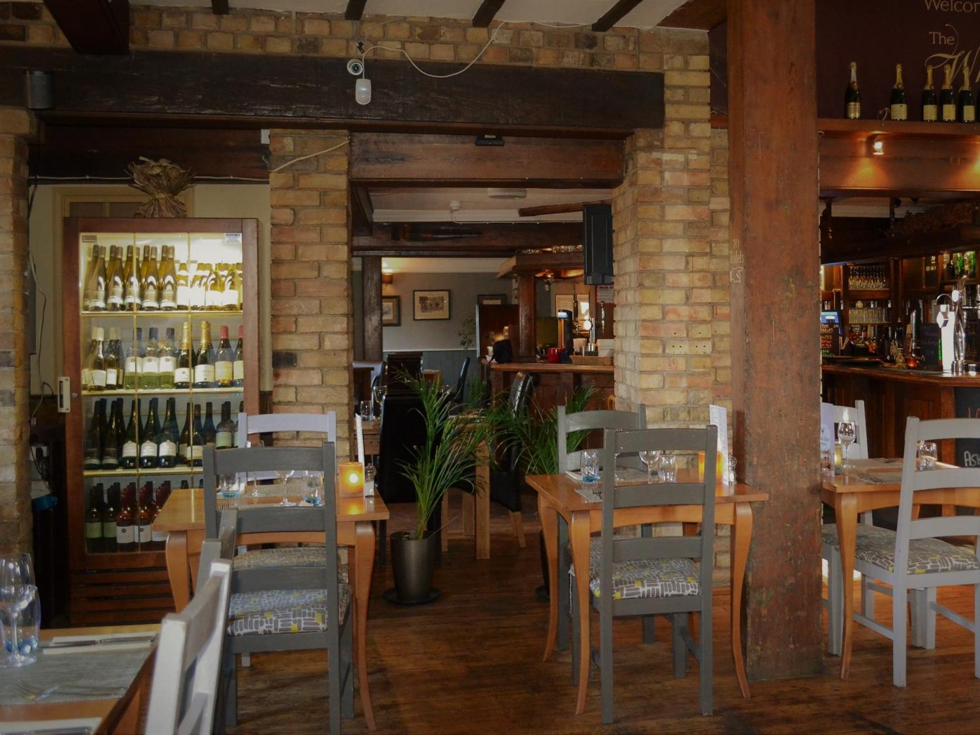 The White Hart Country Inn Fulbourn Bagian luar foto